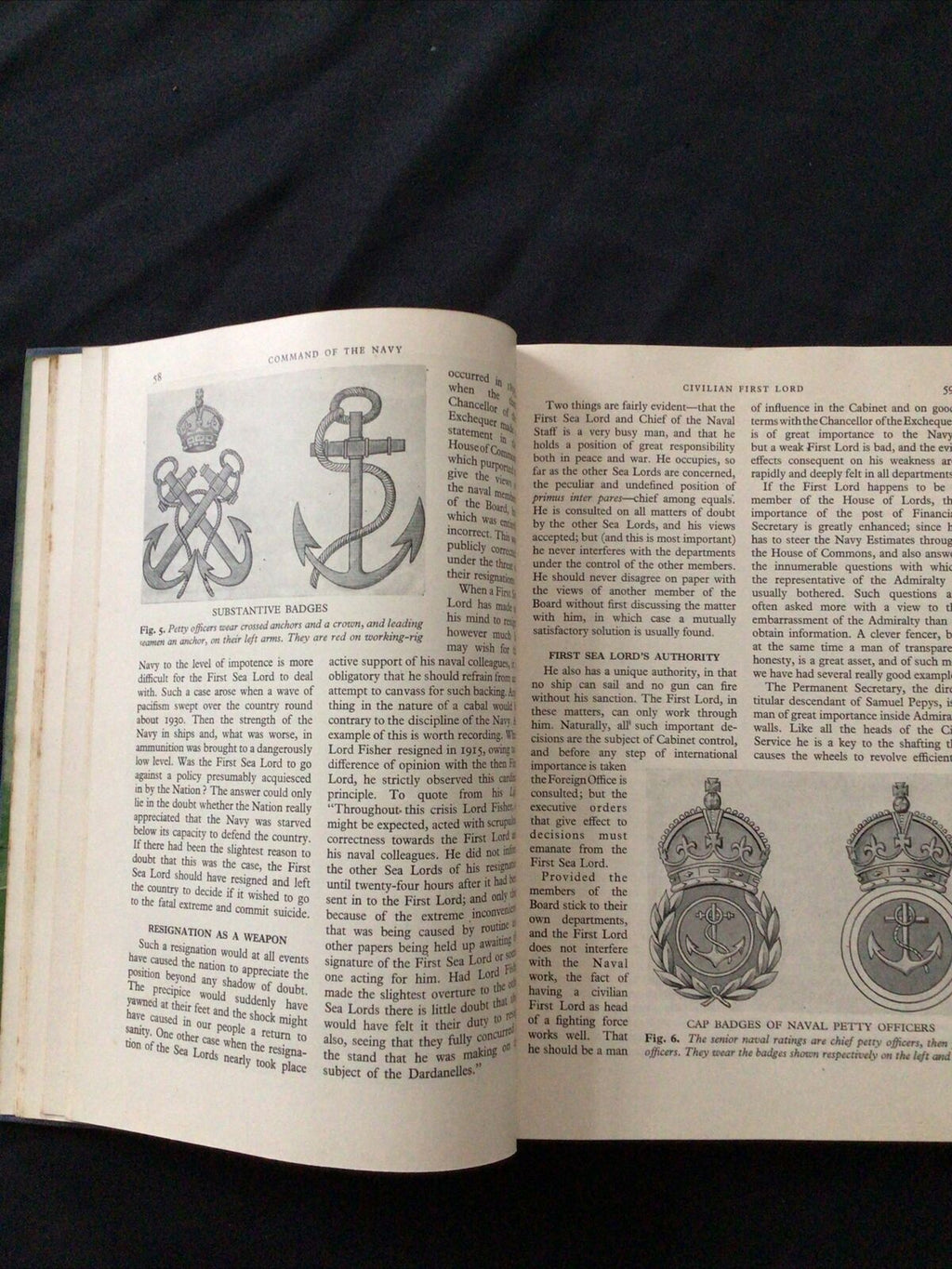BOOK - BRITAINS GLORIOUS NAVY - Admiral Sir Reginald H S Bacon - (8691)