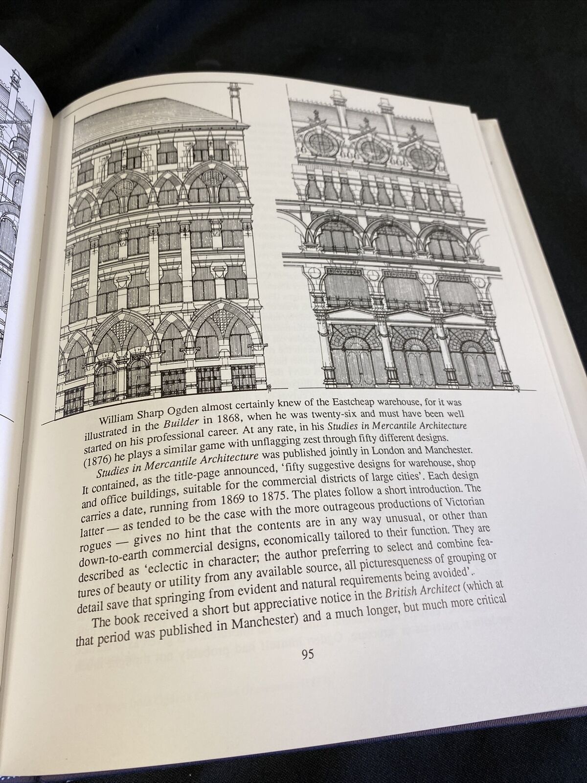 Town and Country by Mark Girouard book HB with DJ 1979 - (7687)