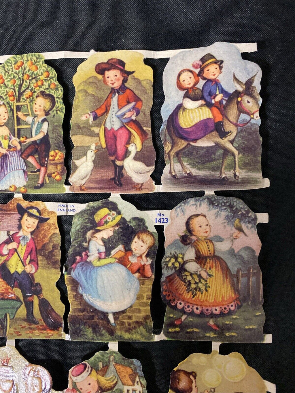 Vintage 1950's Gift Stickers Stamps Tags x 16 on uncut sheet - (5505)
