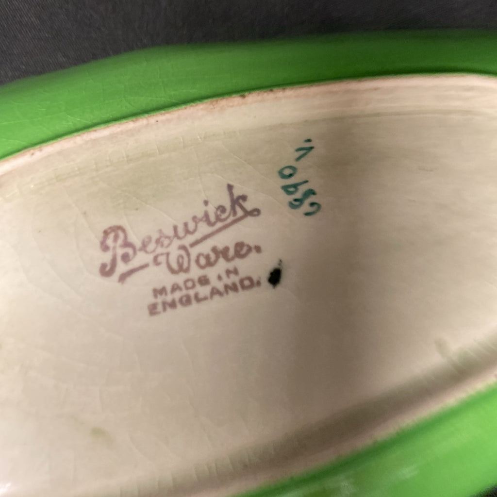 Beswick Ware 6890 Cabbage Leaf hand finished serving plate 31cm - (1722)