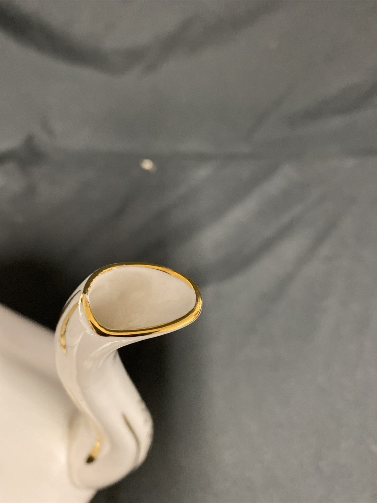 Royal Albert Bone China Petit Point RD778676 Tea / Coffee Pot Mint - (1765)