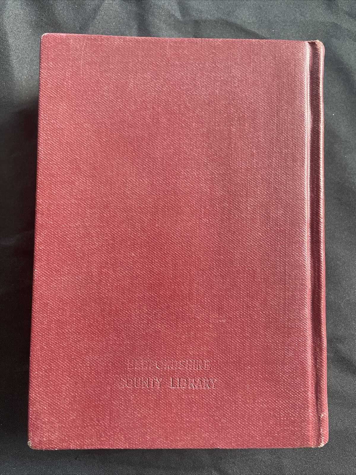 BOOK - Seven Pillars of Wisdom T.E Lawrence 1940 print with preface - (9510)