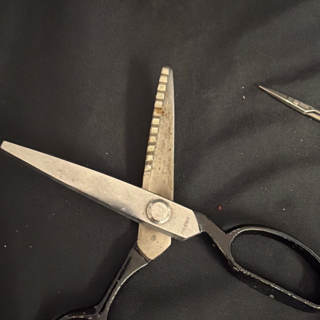 Vintage Pinking Shears Scissors and small vintage embroidery scissors- (1965)