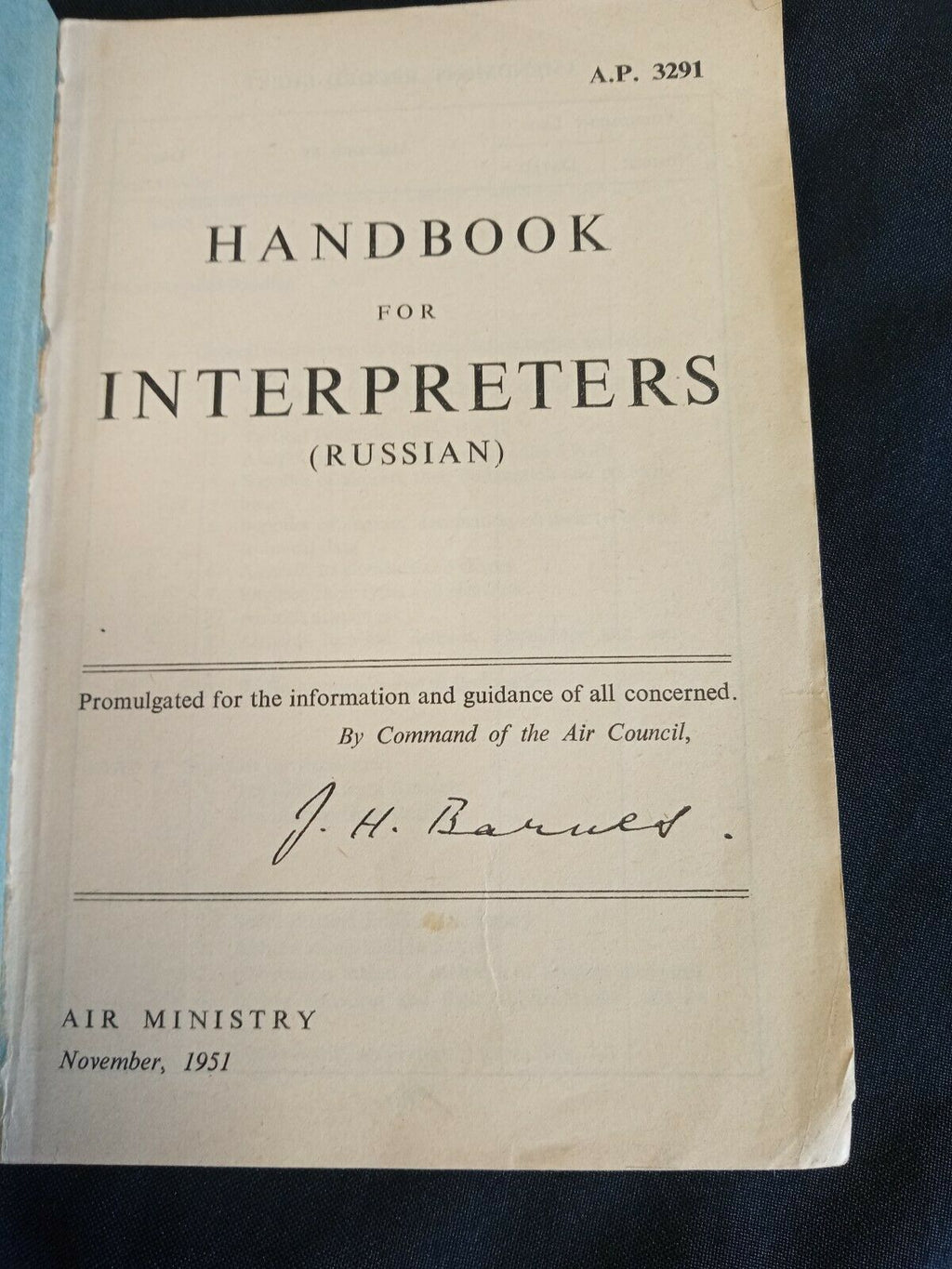 Royal Air Force Air Ministry Handbook for Interpreters RUSSIAN Book 1951 - (7809