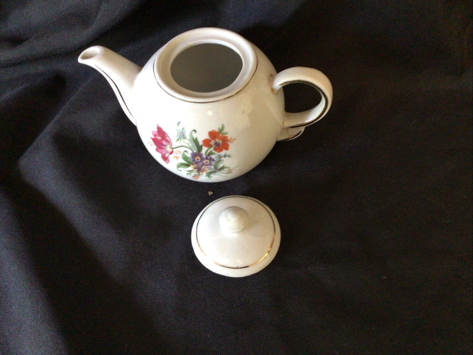 Teapot Collectors Small Ceramic Vintage 8cm Chinese Style - (8375)