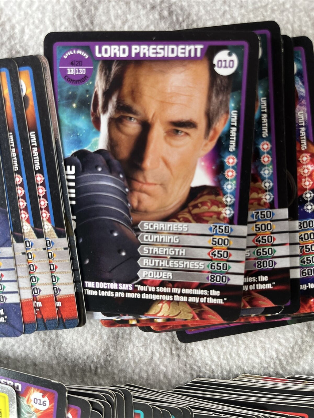 Doctor Who MONSTER INVASION - Dr Who 300+ Single Cards + tin