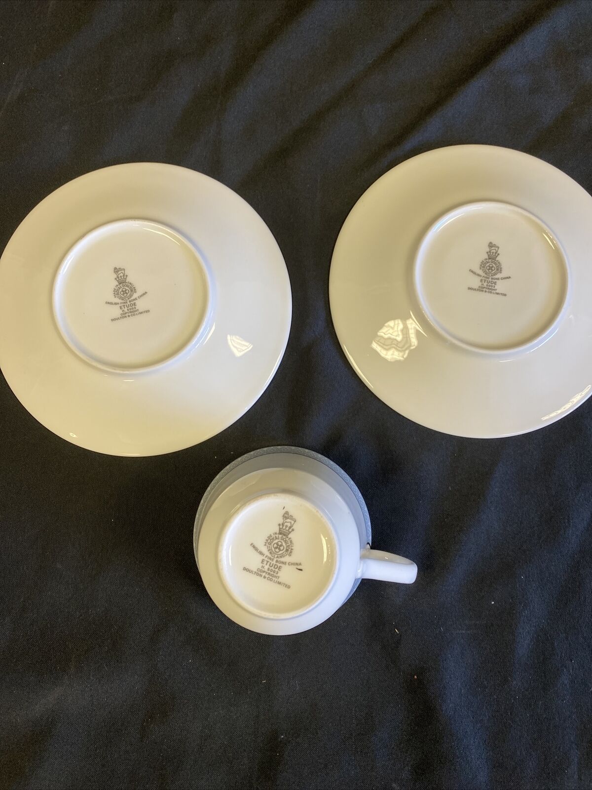 Royal Doulton ETUDE H5003  Two saucers and One Tea cup Nice condition - (7652)