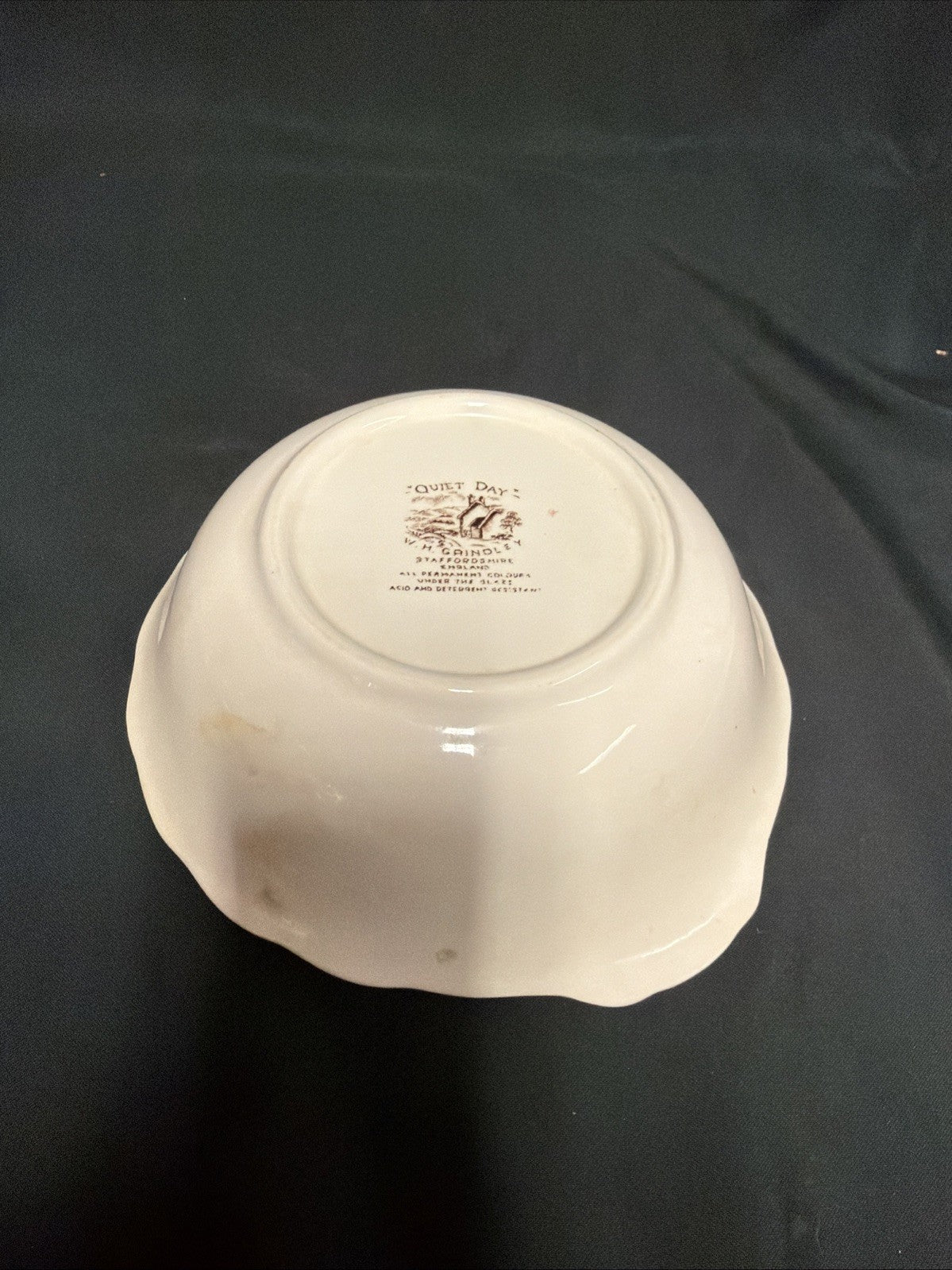 W.H. Grindley Staffordshire, England - Serving bowl - Quiet Day - (1816)