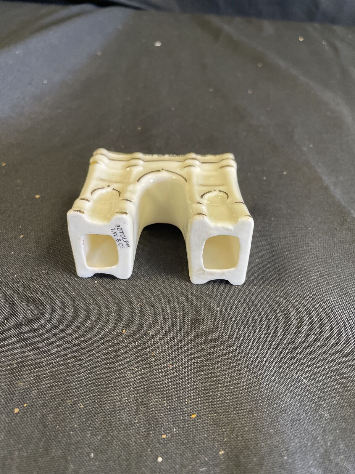 WW1 Botolph JW & Co coronet ware Marble Arch - (8129)