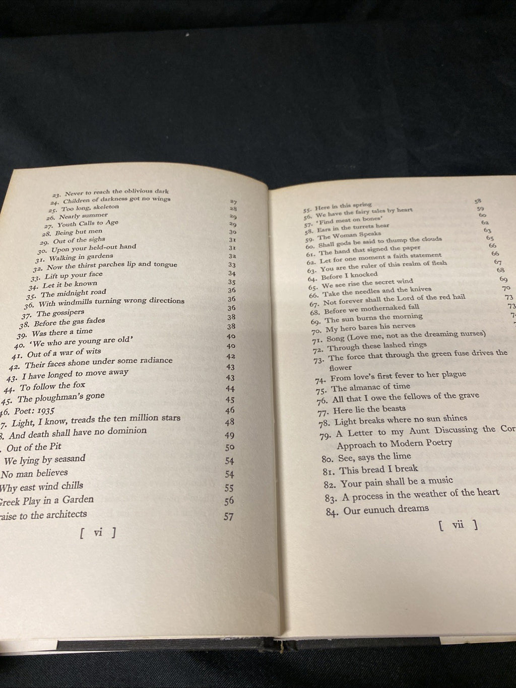 Book - Dylan Thomas  - The Poems - Daniel Jones - 1971 (1512)