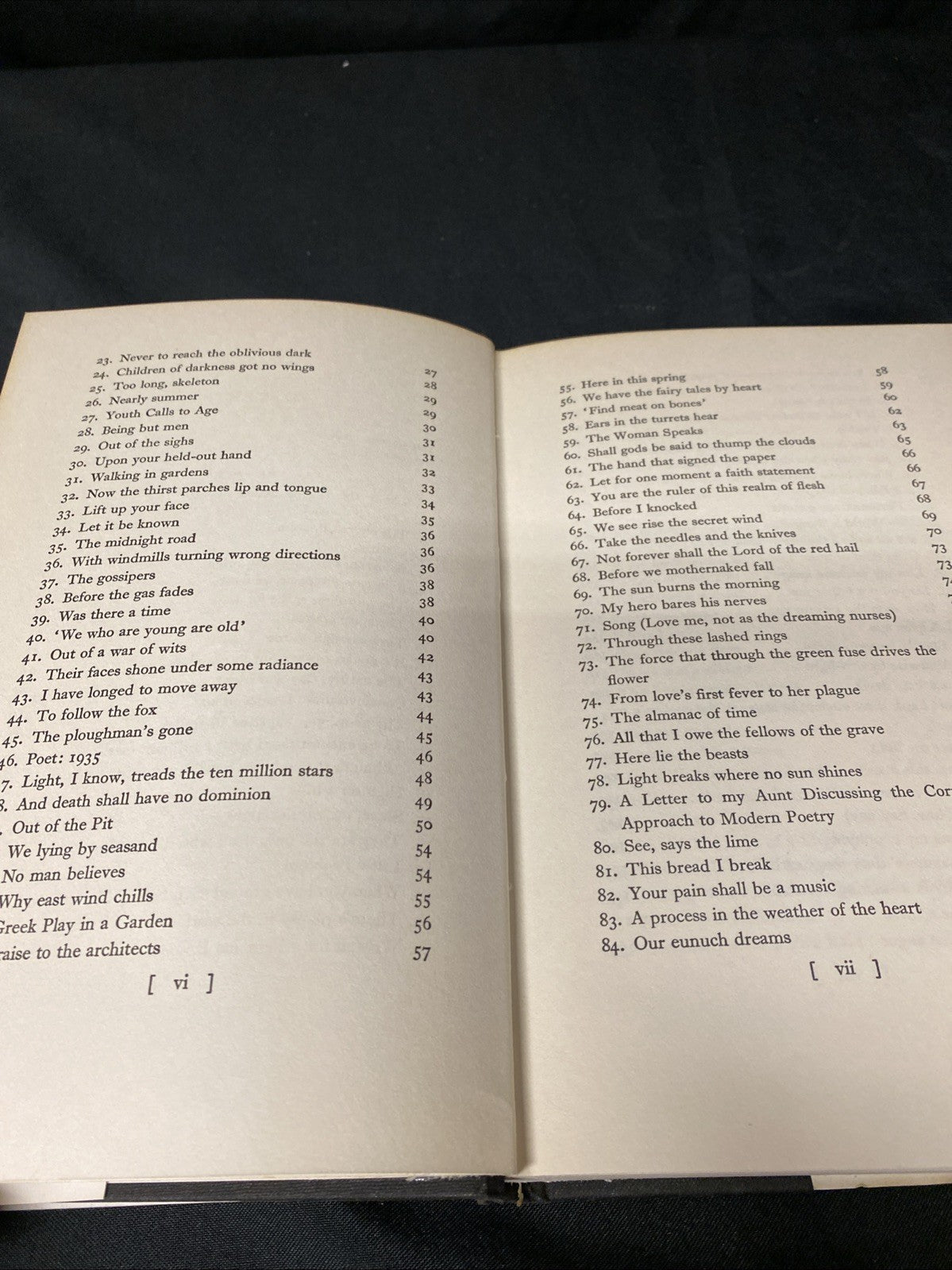 Book - Dylan Thomas  - The Poems - Daniel Jones - 1971 (1512)