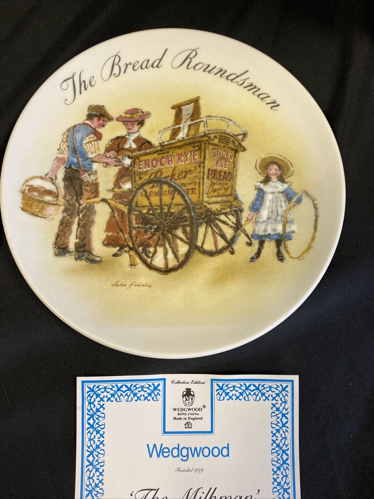 Wedgwood 1987 LONDON Collectors plates x2 Milkman & Bread Roundsman -(7840