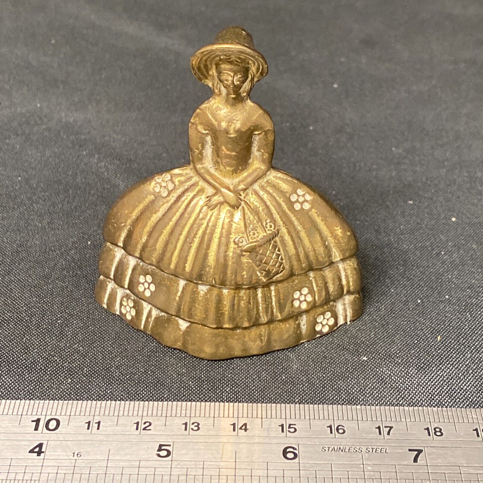 Vintage Brass crinoline lady bell Made In England Rare 1920's Ex cond - (9166)