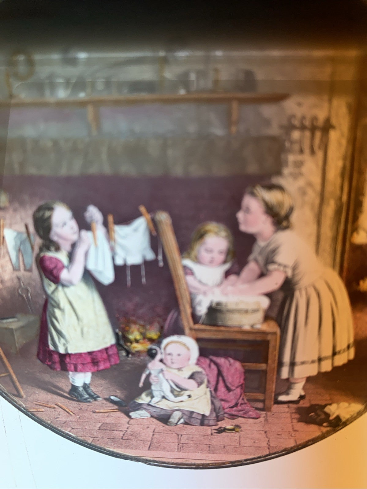 Magic Lantern Victorian Glass Round Handpainted Slide Laundry & Children (1137)