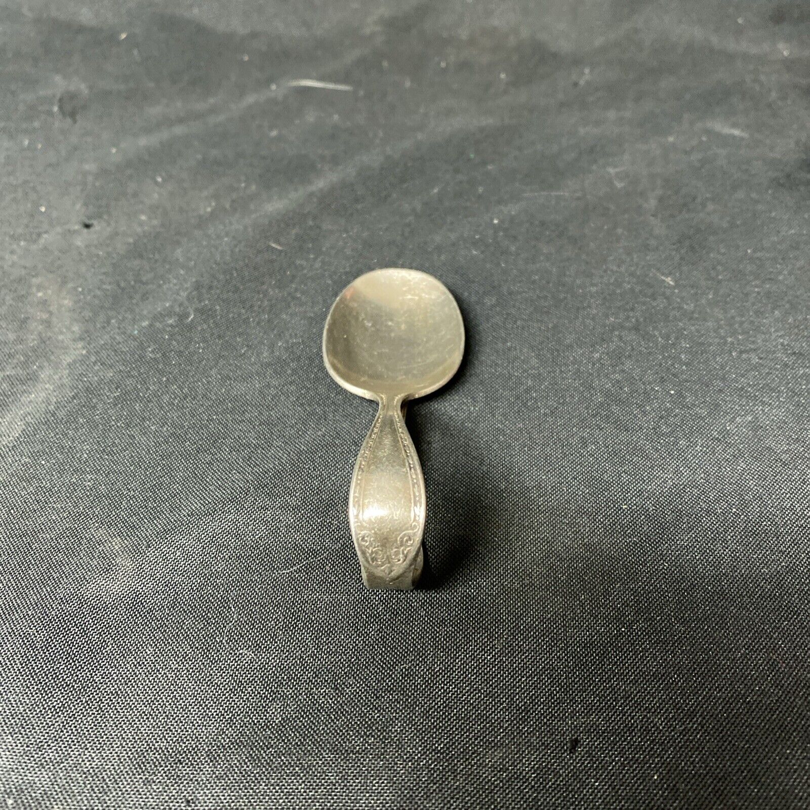 Vintage COMMUNITY Infant feeder spoon Made In Canada - (5379)