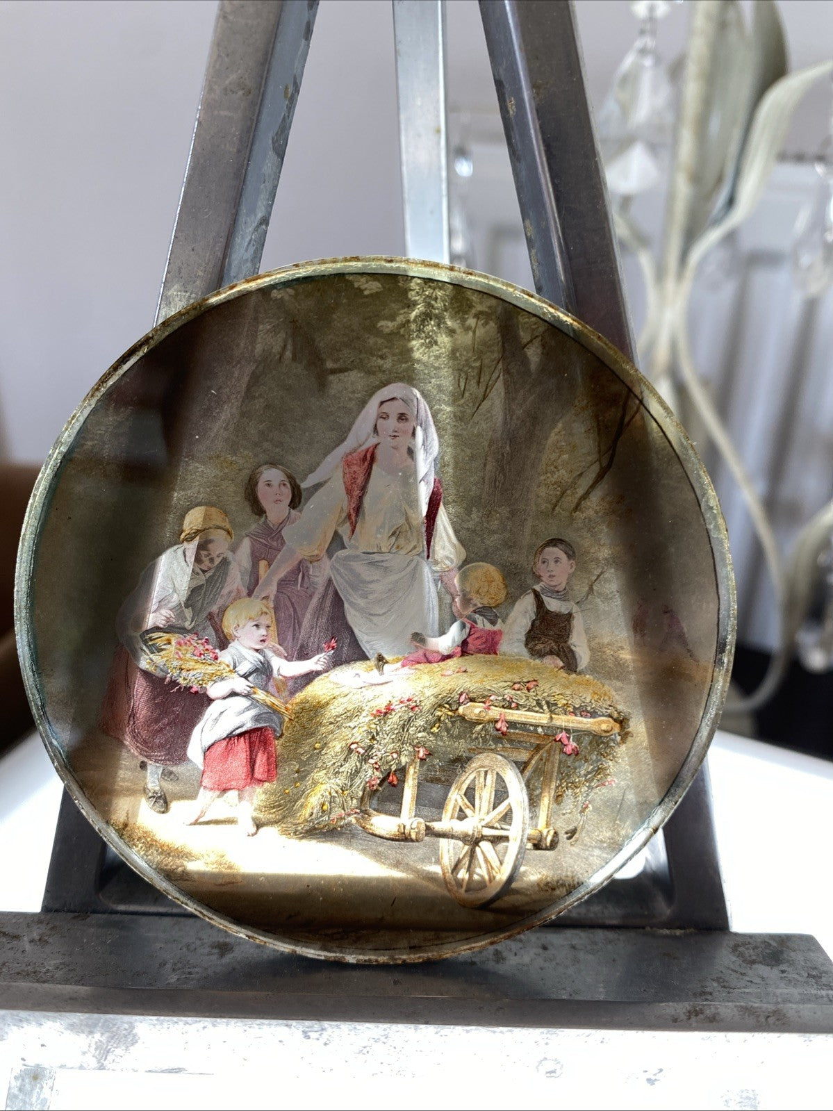 Magic Lantern Victorian Glass Round Handpainted Slide Children Gathering (1131)