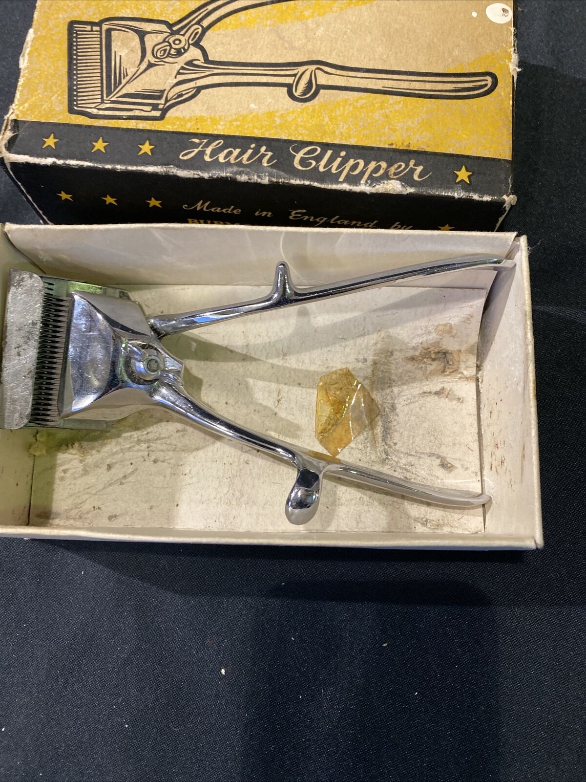Vintage Burman Hair Clipper in original box + blade cover working order (8440)