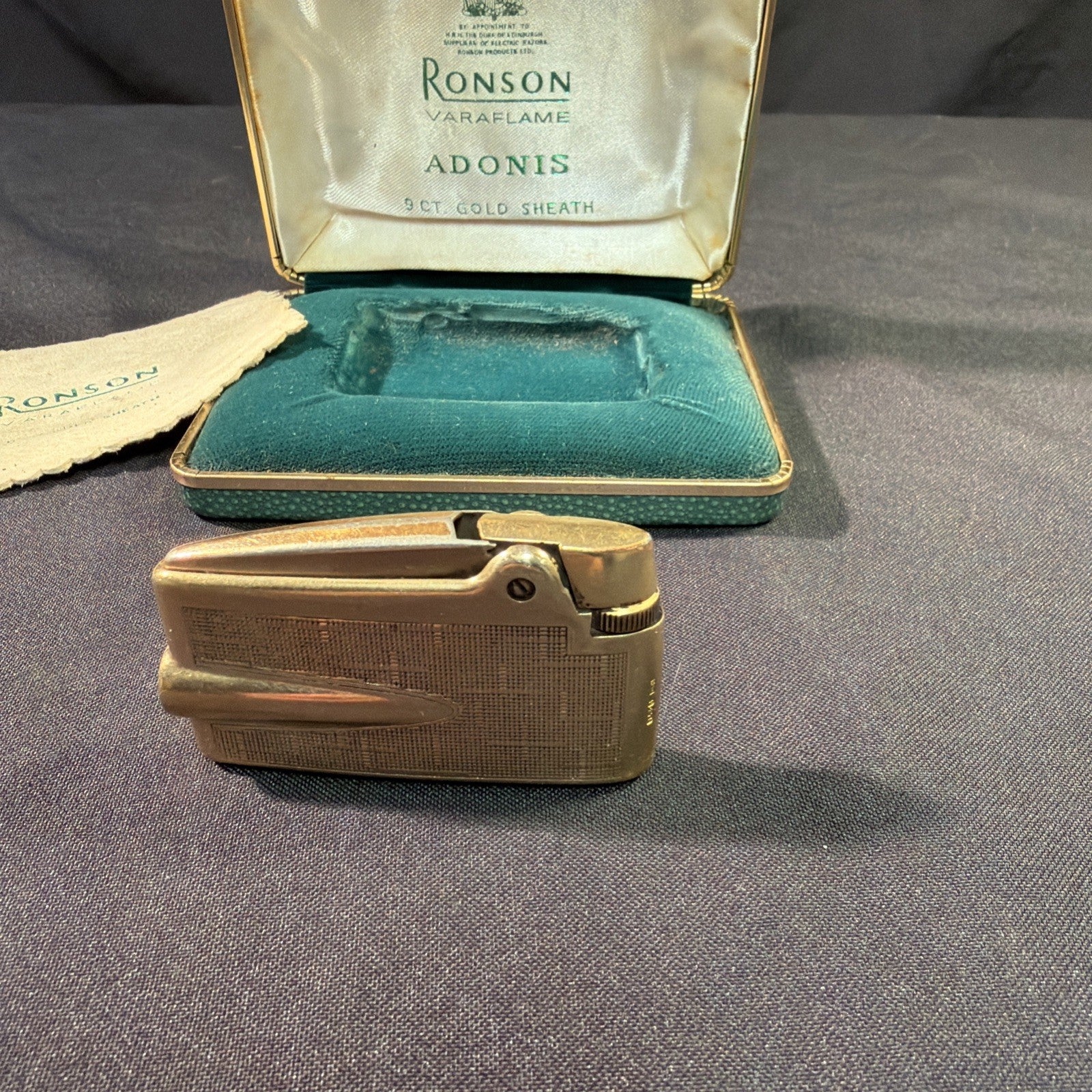 Ronson Varaflame Adonis 9ct Gold Sheath Lighter, box and cloth - (1999)