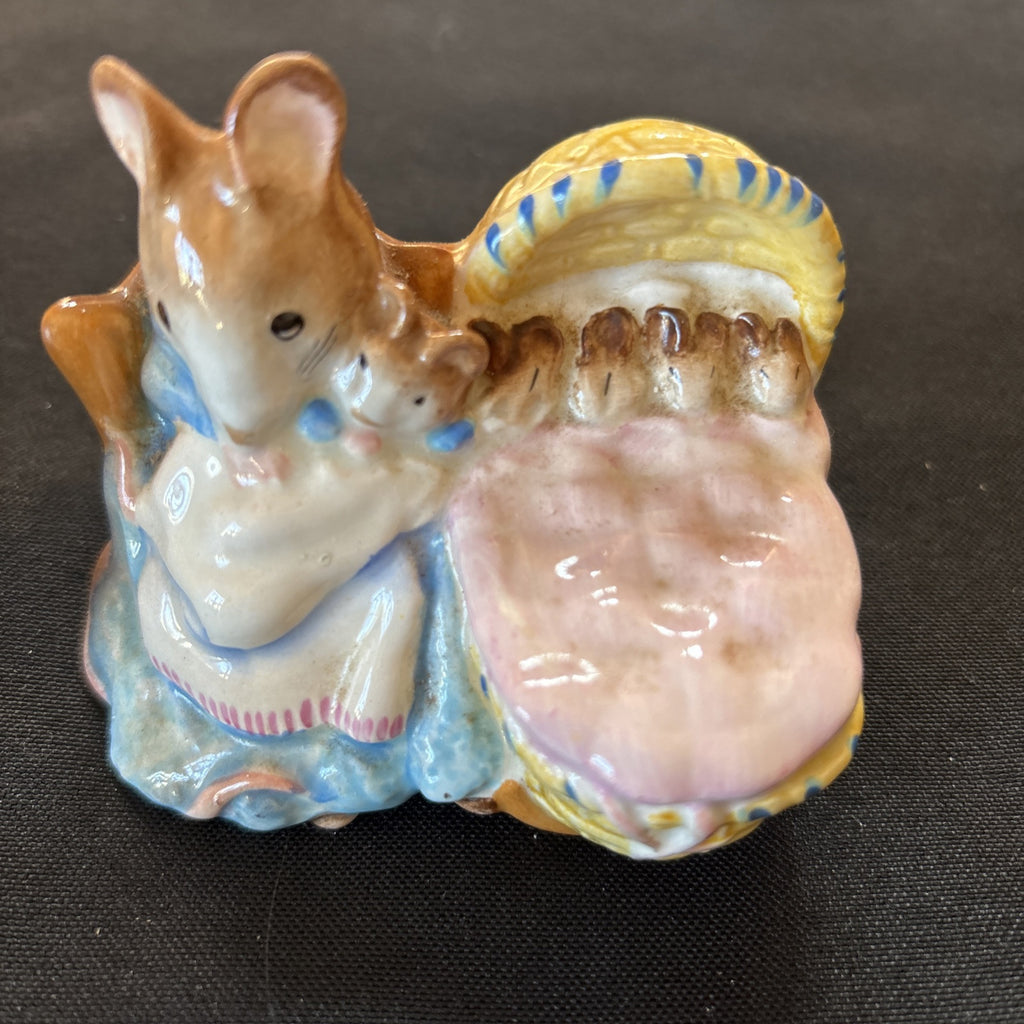 Beswick Beatrix Potter HUNCA MUNCA ceramic figure F.Warne & co - 5622