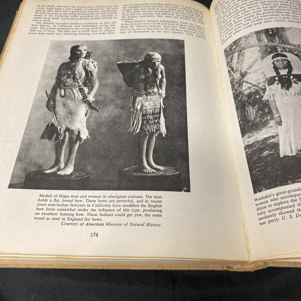 Book - LA FARGE, OLIVER, A Pictorial History of the American Indian 1956 1st Ed (1518)