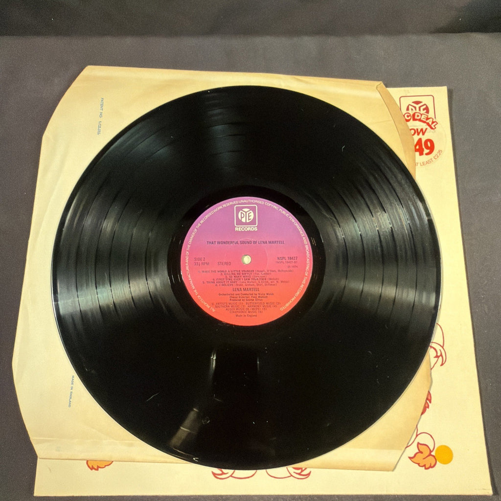 VINYL RECORD - That Wonderful Sound of Lena Martell - 1974 - (1428)