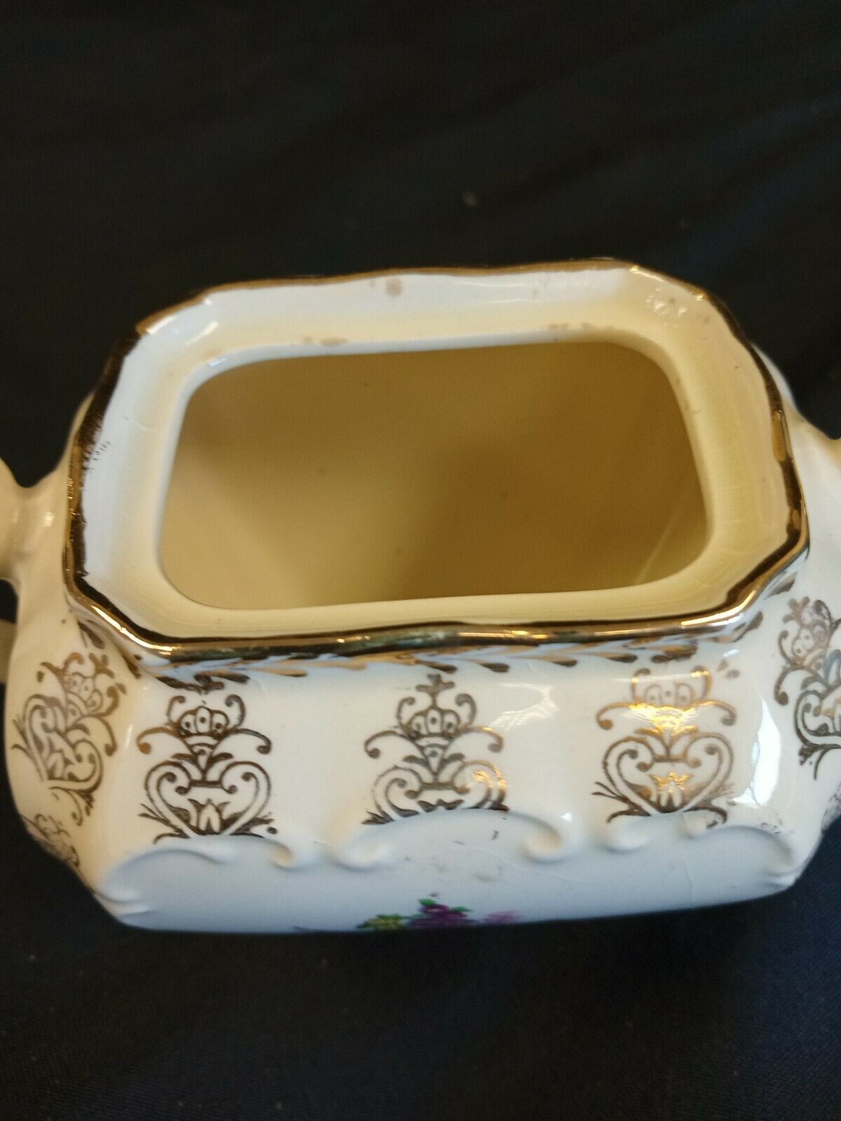 Vintage Sadler Sugar Pot  DAINTY MISS Gilded 9.5cm Tall - (7893)