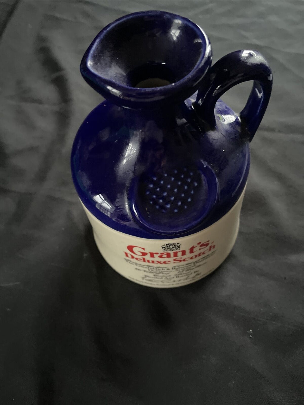 Vintage Grants Deluxe Scotch 7" Stoneware Bottle Jug (Empty) rare blue - 9371