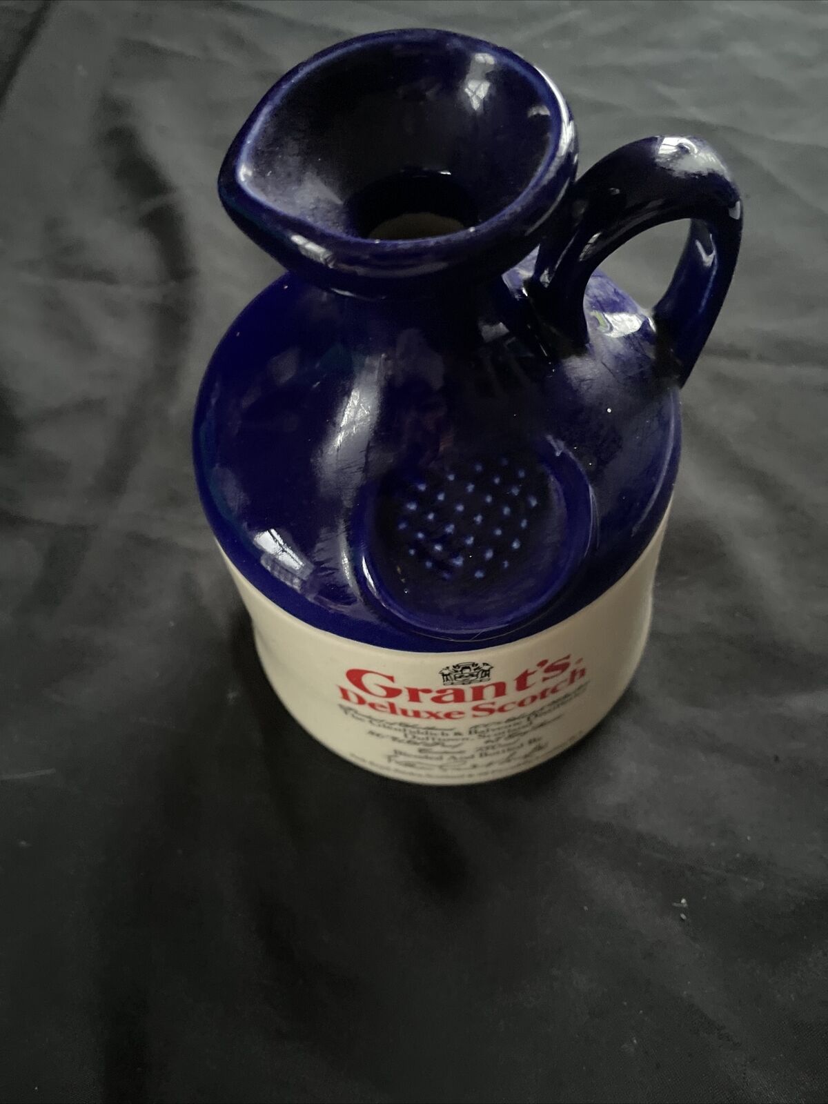 Vintage Grants Deluxe Scotch 7" Stoneware Bottle Jug (Empty) rare blue - 9371