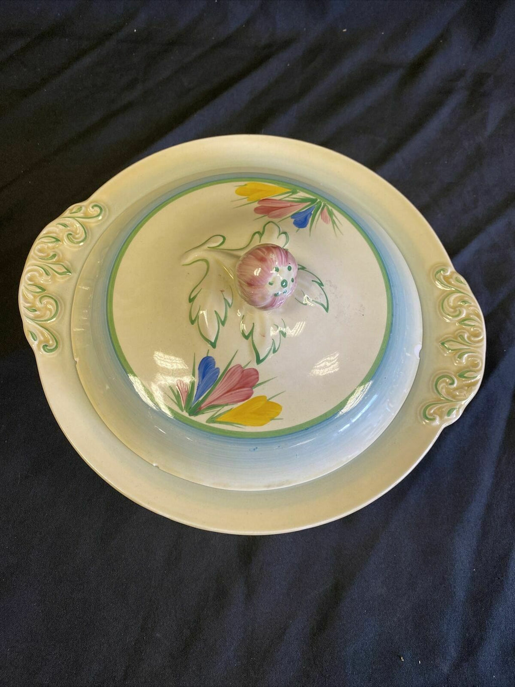 Clarice Claiff Crocus Design Newport Pottery - Tureen and Lid 26cm - (7662)