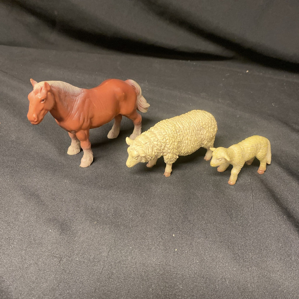 Bullyland Hand Painted Made in Germany Sheep Lamb Stallion Vintage - (1663)