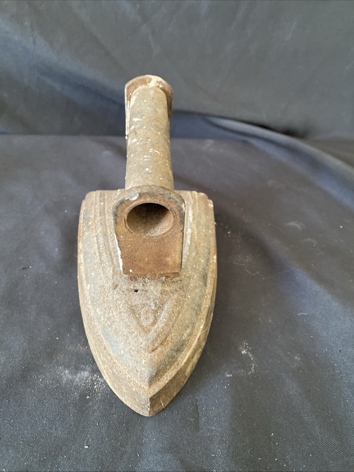 Antique Cast Iron Flat Clothes Iron Large Heavy Doorstop Kitchenalia - (1206)