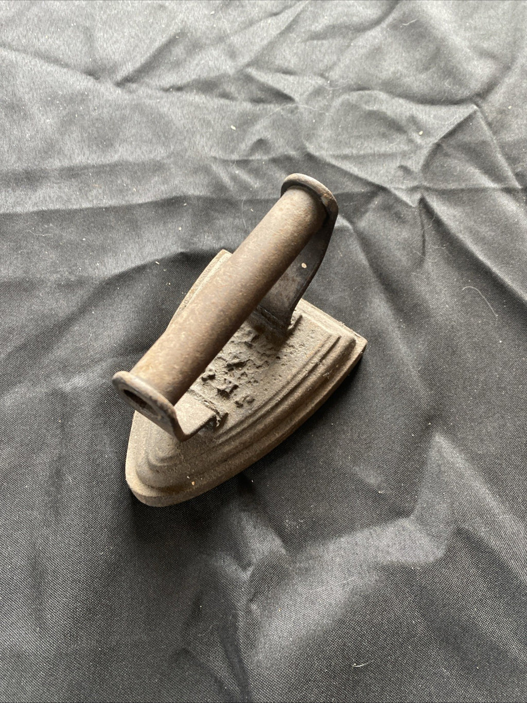 Antique Cast Iron Flat Clothes Iron by JK&S No 4 L - Doorstop Kitchenalia - (1188)