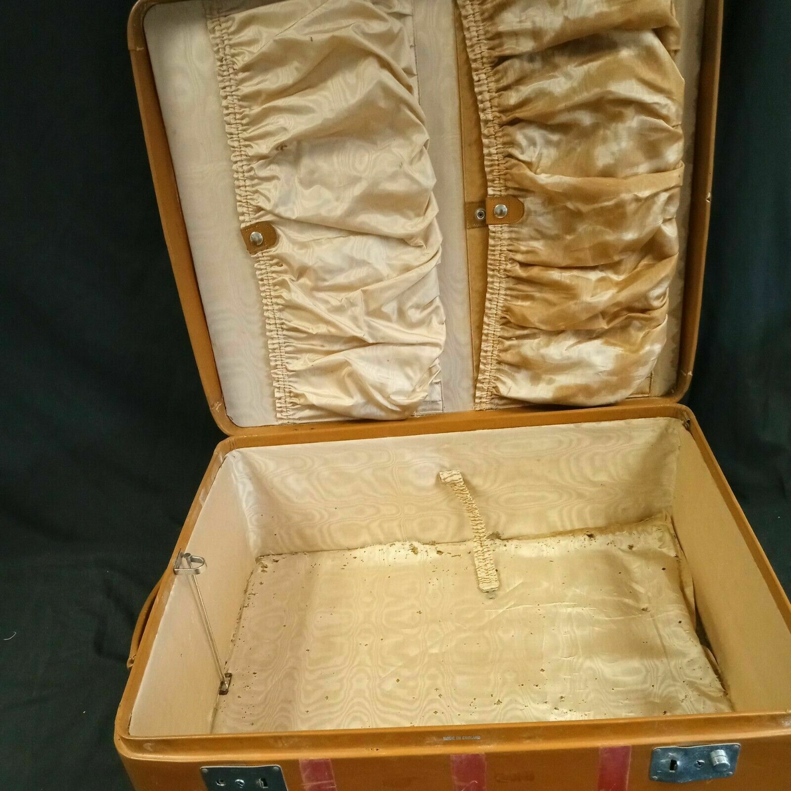 Leather Suitcase Antique Crescent Wardro Solid Case - (7983)