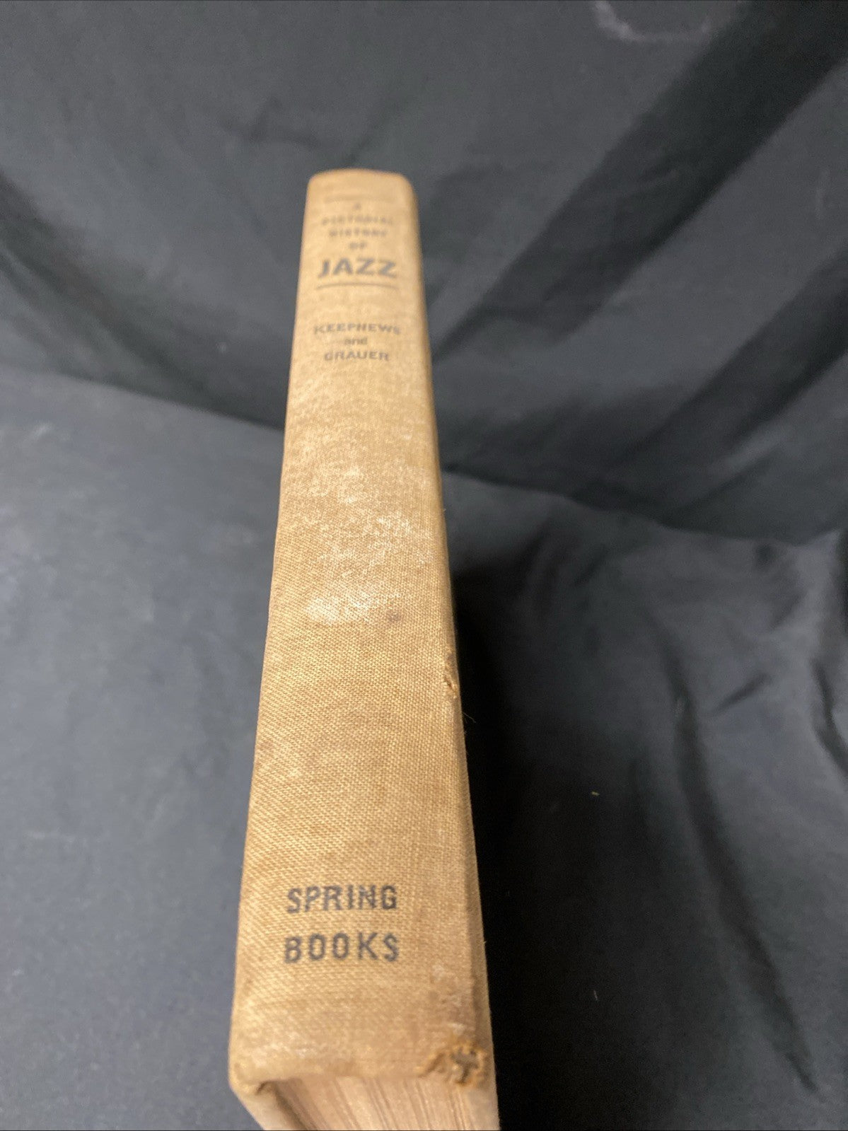 Book - A pictorial History of Jazz - Keepnews & Grauer - 1955 (1519)