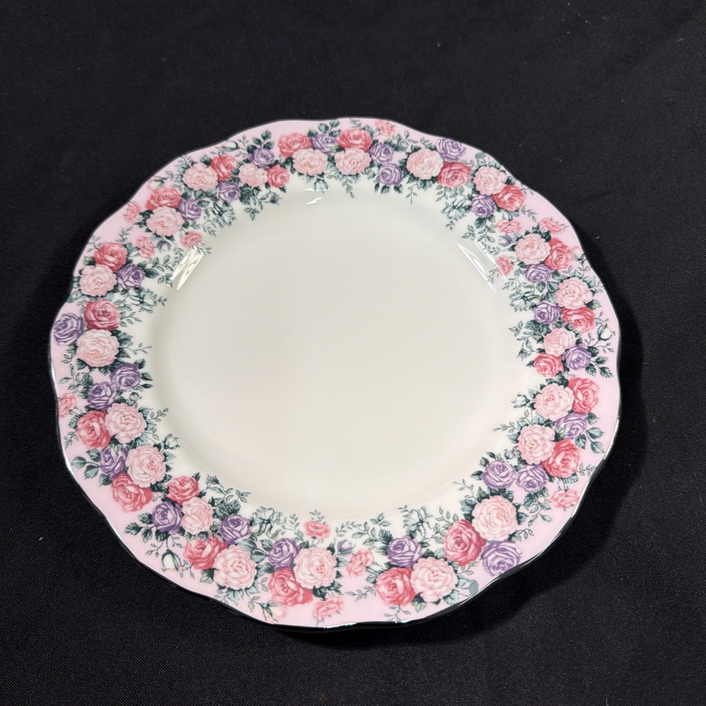 Royal Albert Rose Garland 2001 - 21cm Plate Mint as New cond  -(2069)