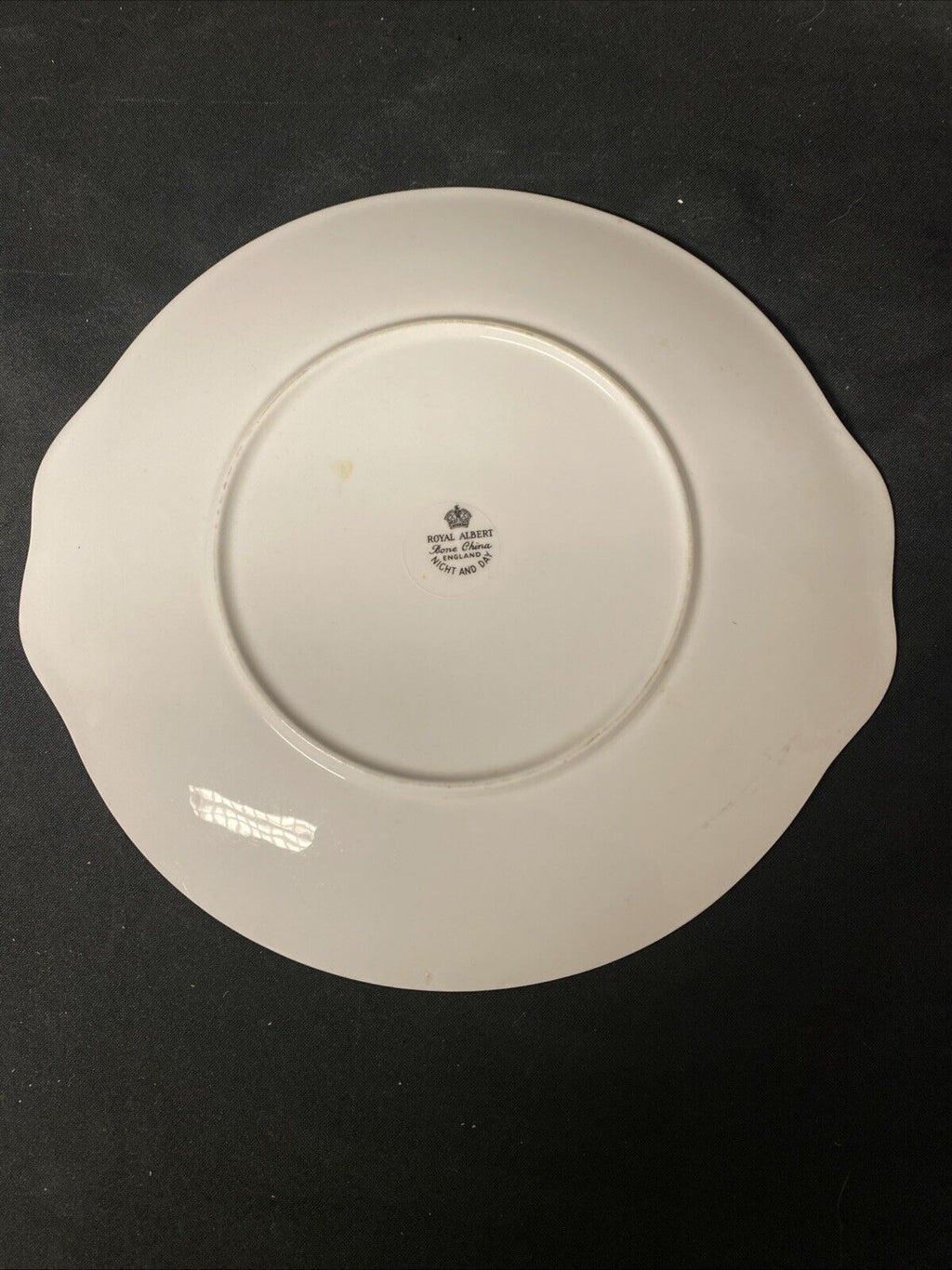 Royal Albert Night & Day Cake Plate 24cm Diameter Excellent Cond - (5728)