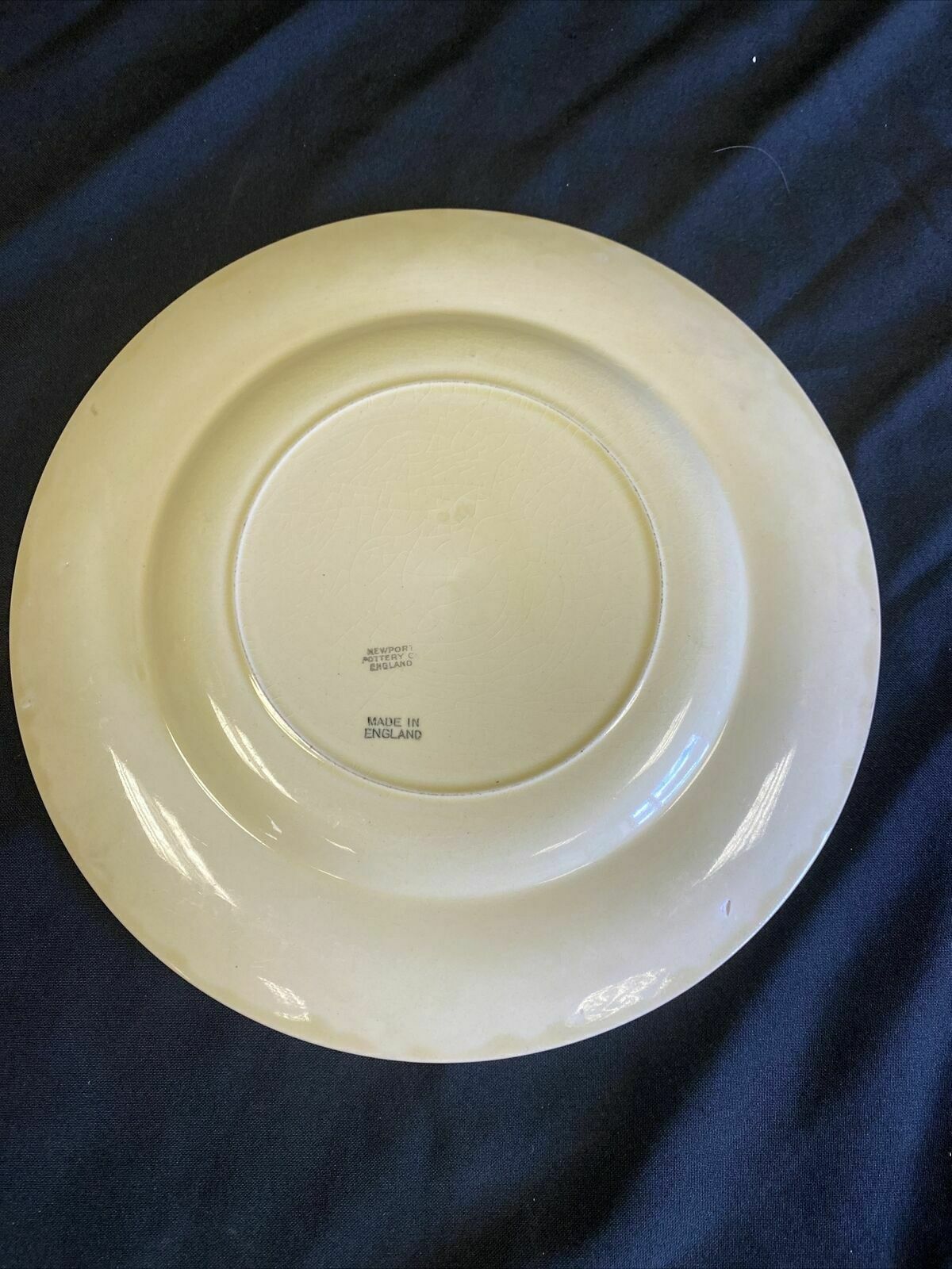 Clarice Claiff Crocus Design Newport Pottery - Plate x 1 x25cm - (7660)