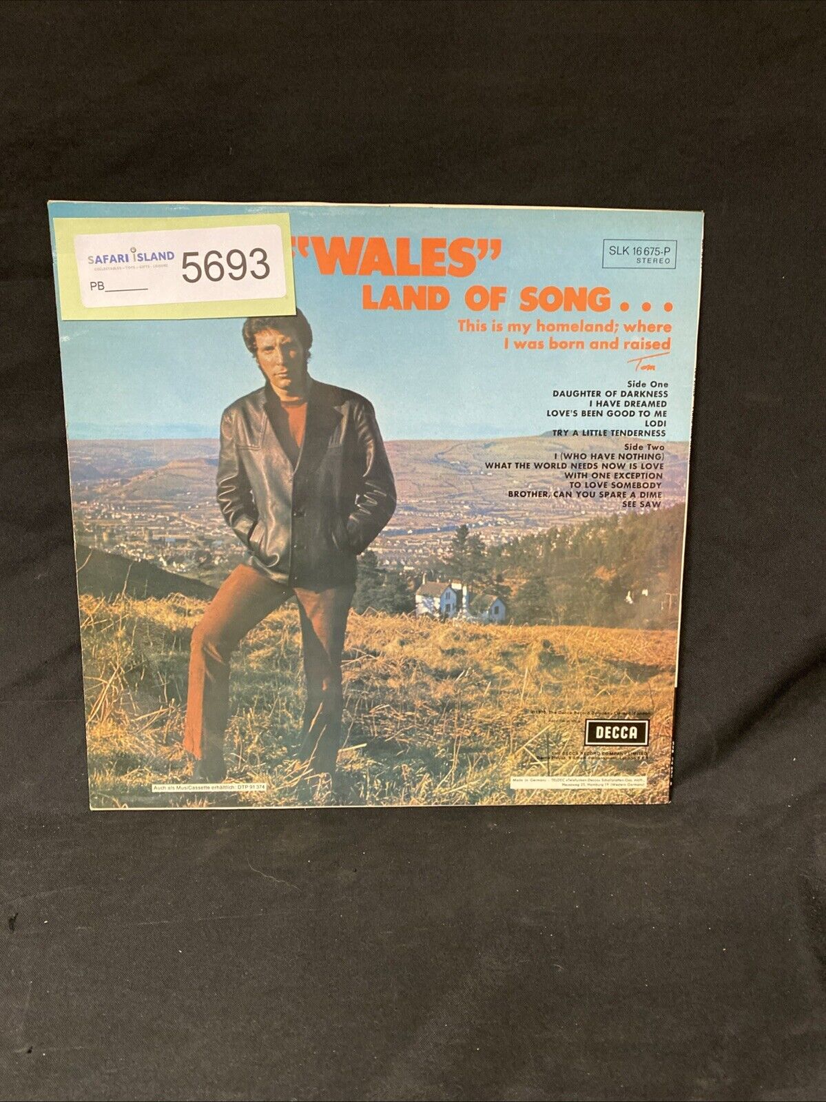 VINYL RECORD - Tom Jones - I who have nothing, Wales Land of Song - (5693)