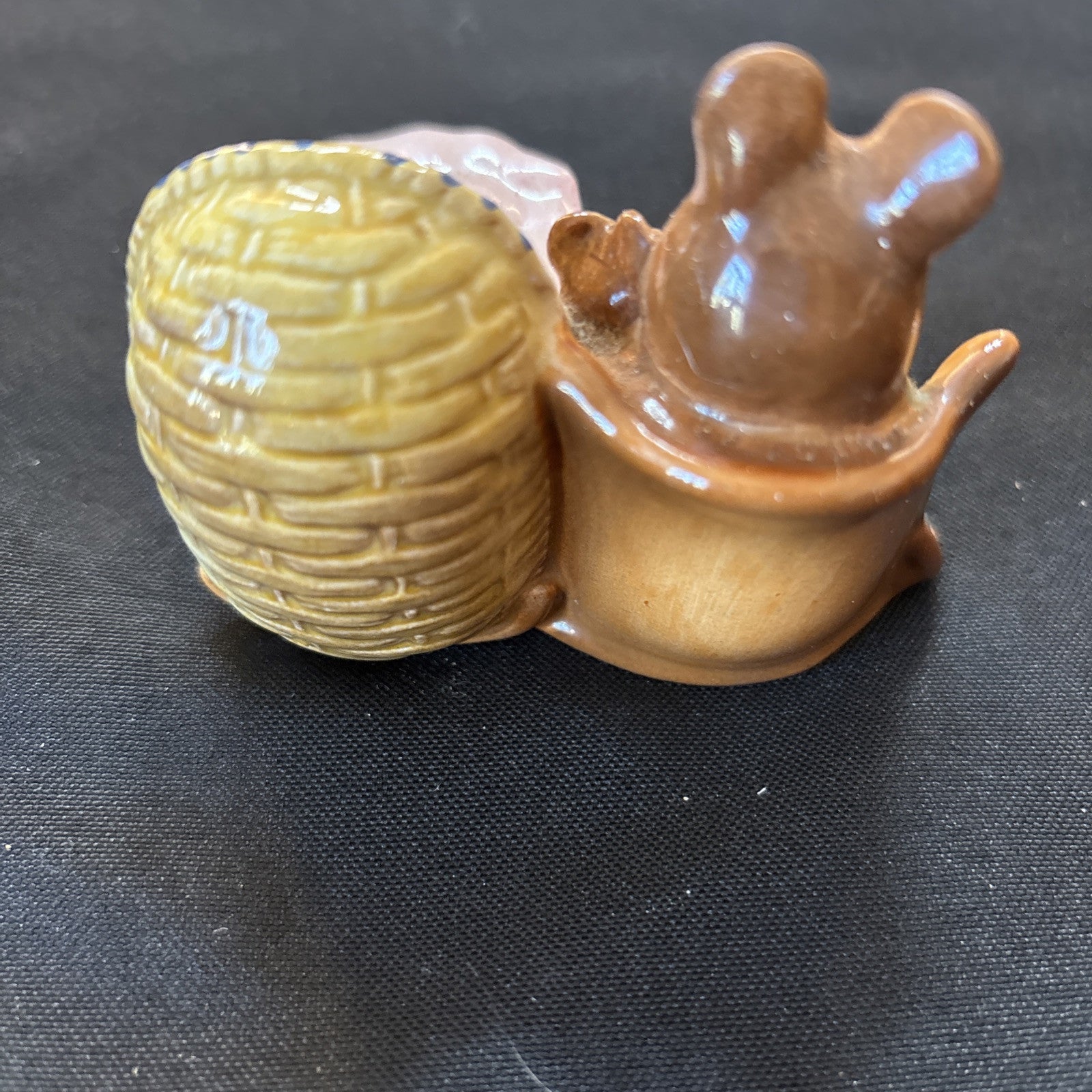 Beswick Beatrix Potter HUNCA MUNCA ceramic figure F.Warne & co - 5622