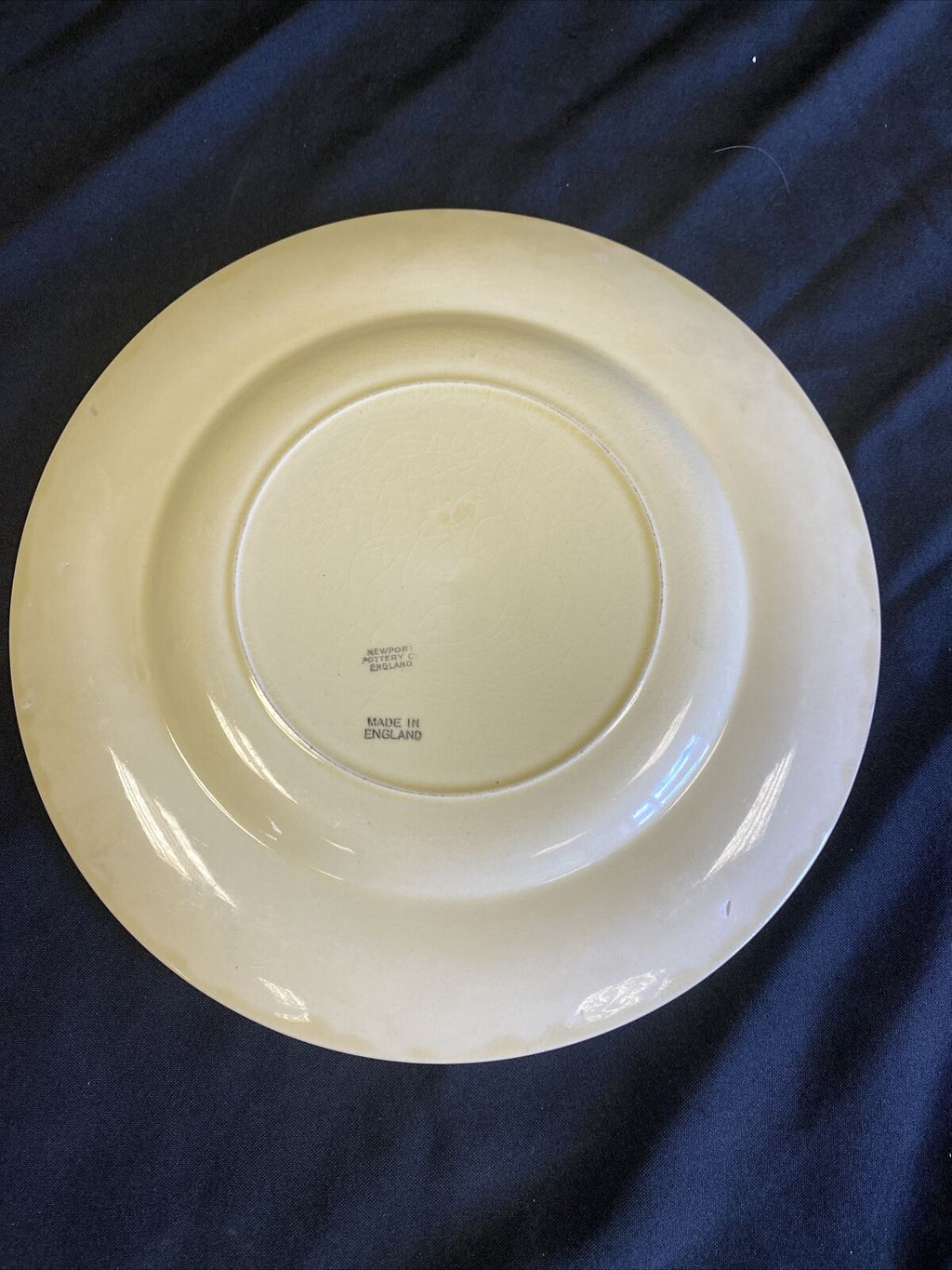 Clarice Claiff Crocus Design Newport Pottery - Plate x 1 x25cm - (7660)