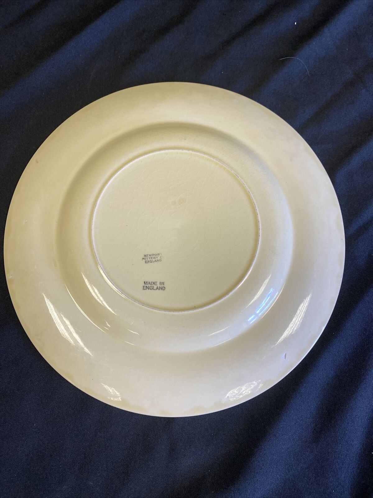 Clarice Claiff Crocus Design Newport Pottery - Plate x 1 x25cm - (7660)
