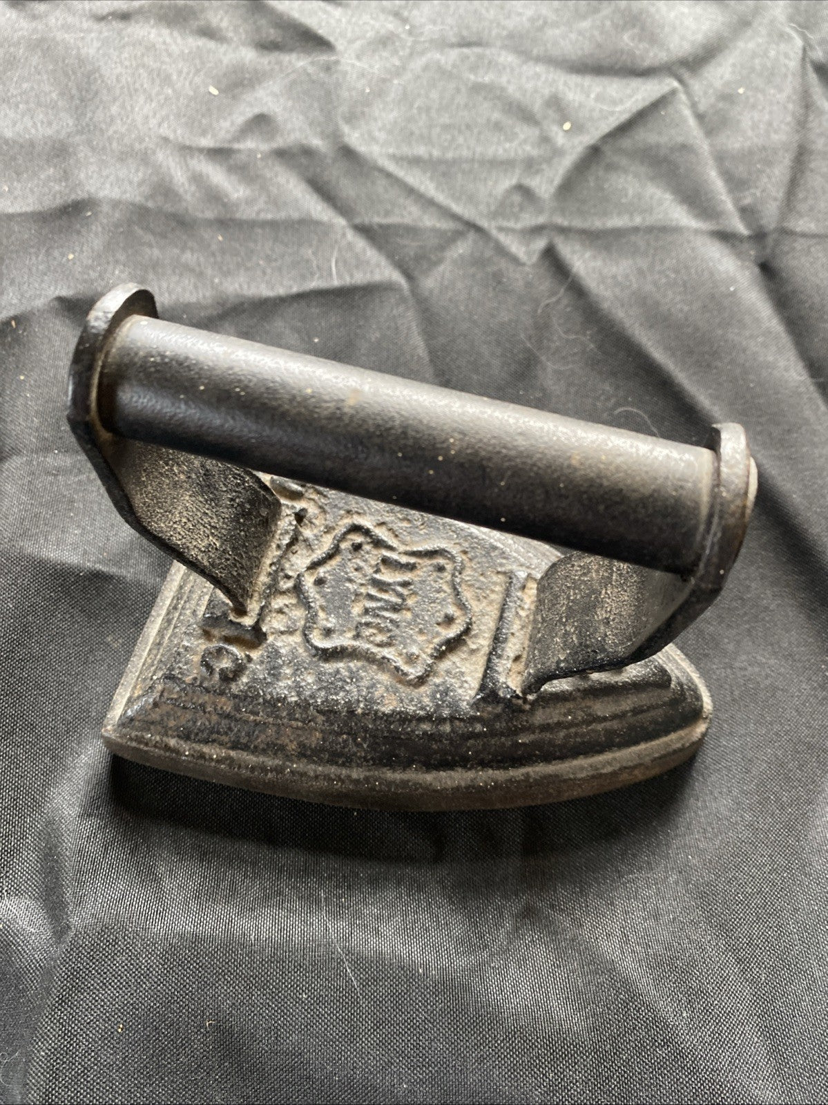 Antique Cast Iron Flat Clothes Iron by Lyng No 4 Nice Example Doorstop - (1187)