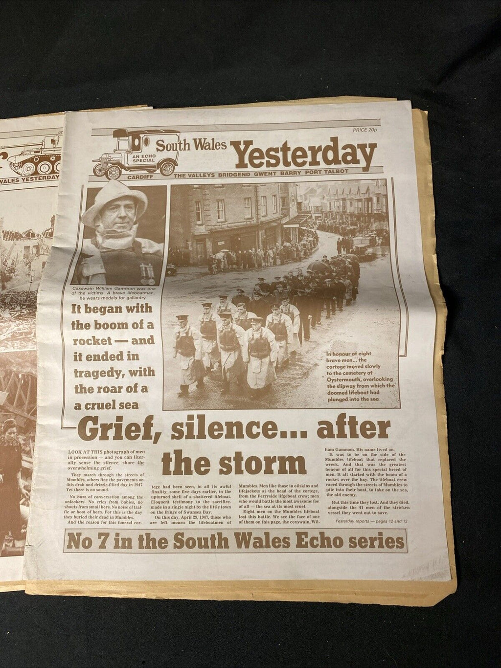 South Wales Echo 1989 - At War x 3, Yesterday x 1, News from 1900 to 1989 - (5416)