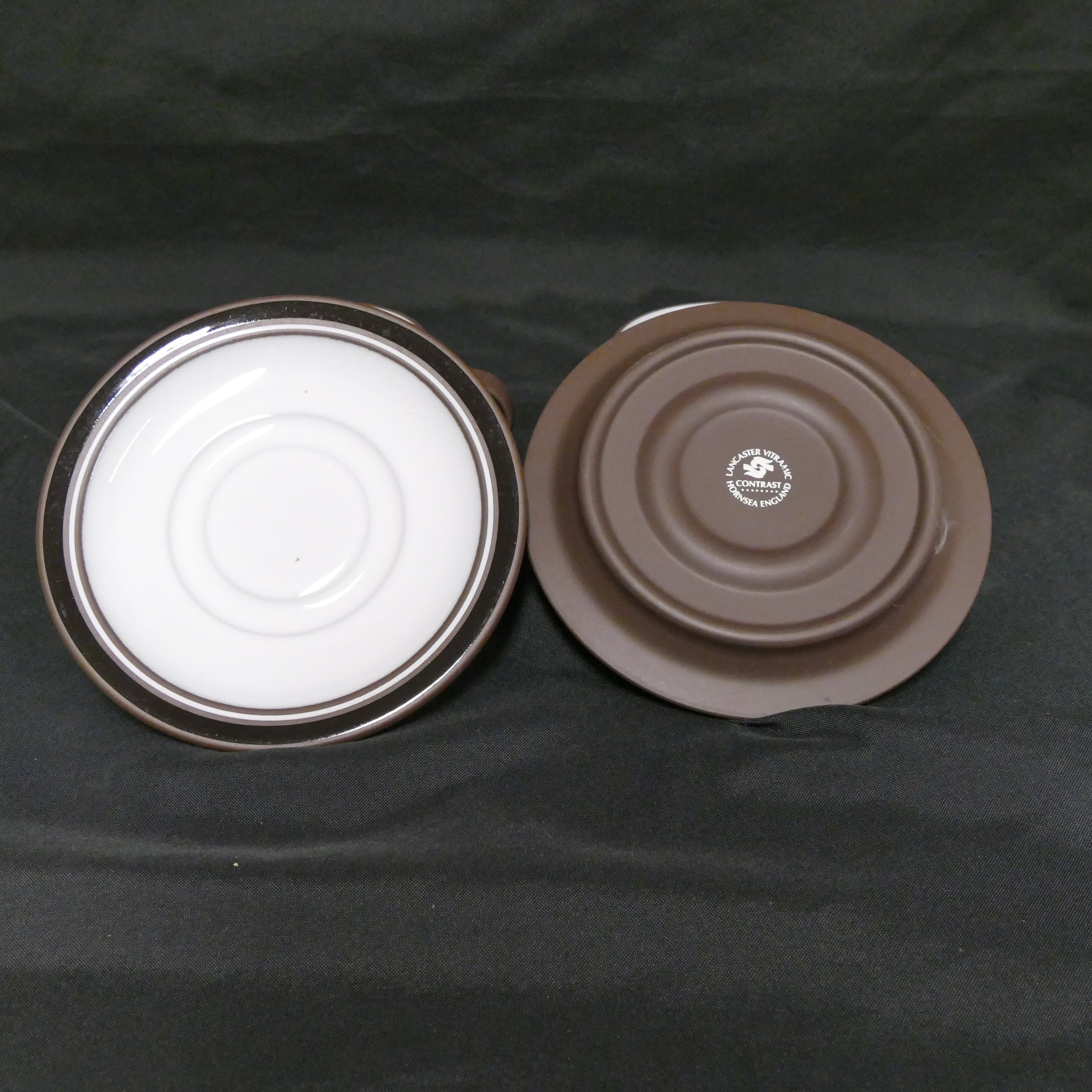 Hornsea CONTRAST Lancaster Vitramic England 2 x Tea Cups & Saucers 76/77 (9262)