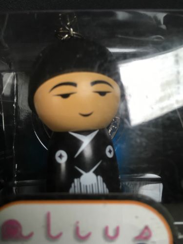 ALIUS BARRO Figure Series 1 - 2009 Designer collectors keychain figure - (6144)