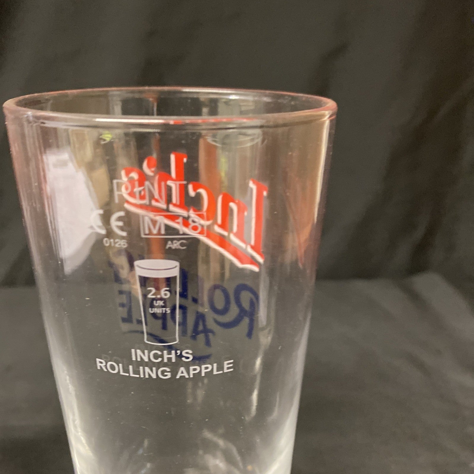2X INCH'S Rolling Apple Pint Glasses Lager Cider Drinks Home Bar Pub Party (1340)