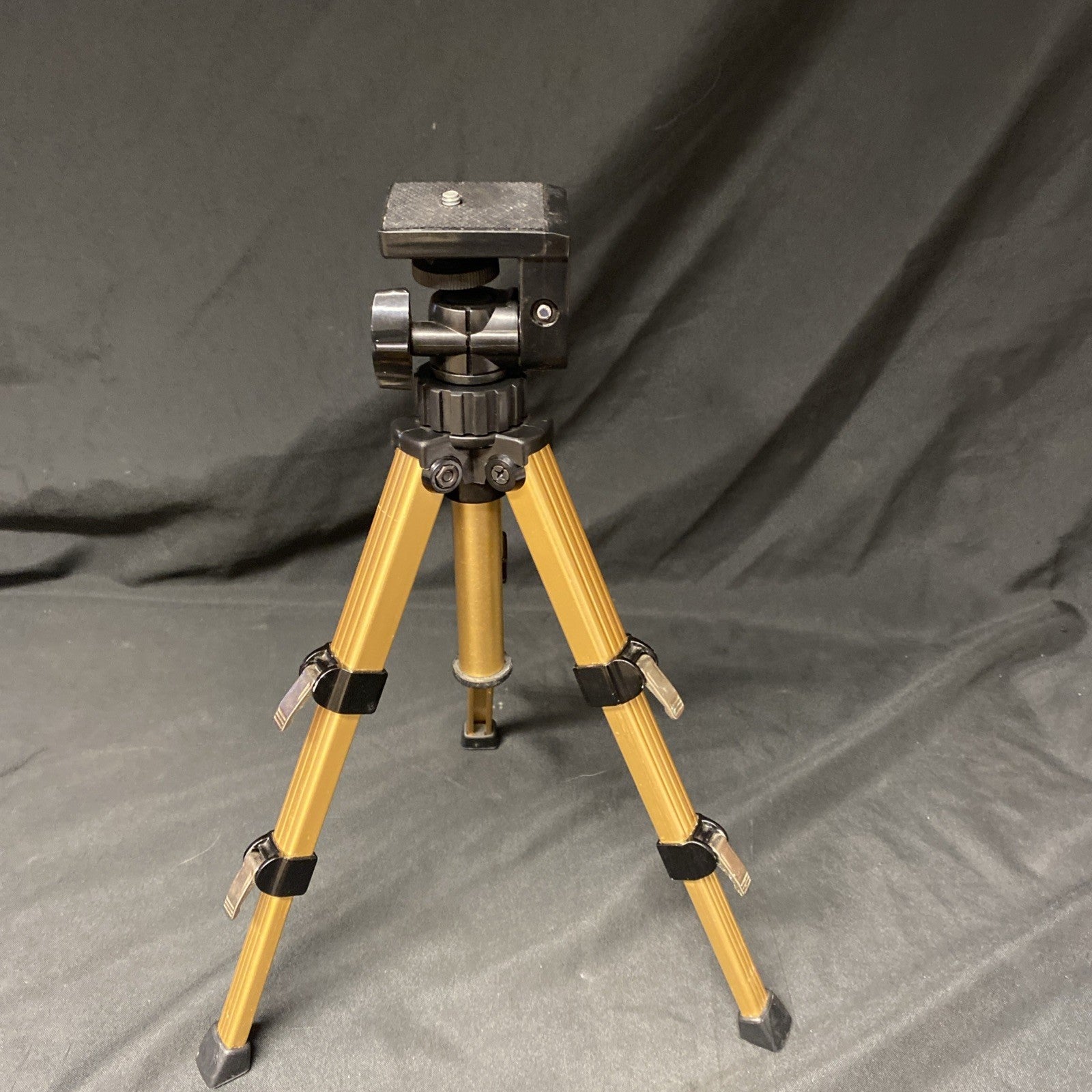 Sunagor Compact Gold Camera Tripod 36.5cm tall stable with metal legs - (1408)