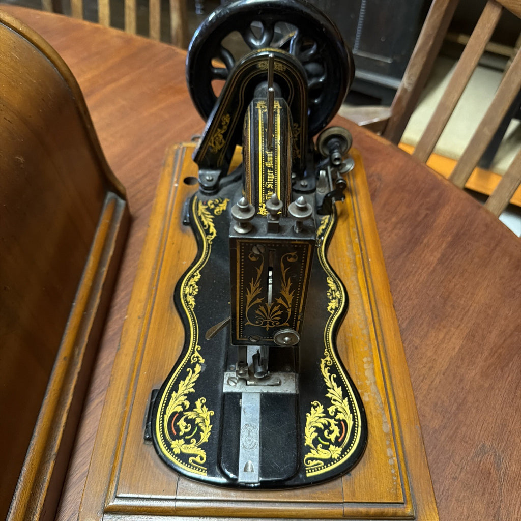 Singer Sewing Machine 1888 Fiddle Base 12K beautiful condition with case Antique - (2097) 