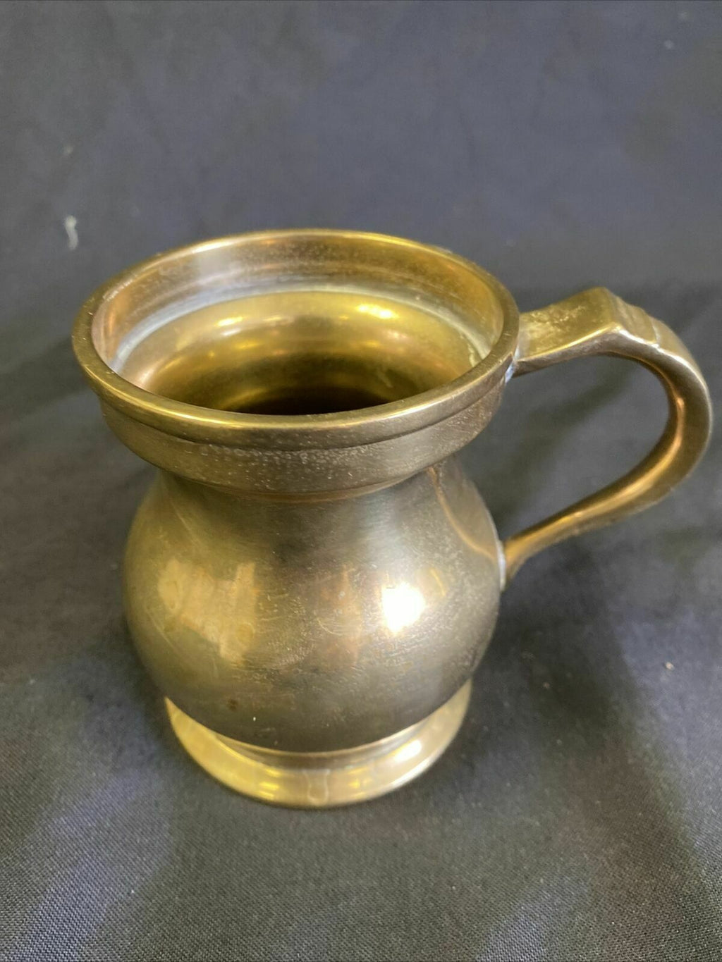 Solid Brass Victorian Antique Pub Measure stamped ER King Edward 1/2 Pint (6471)