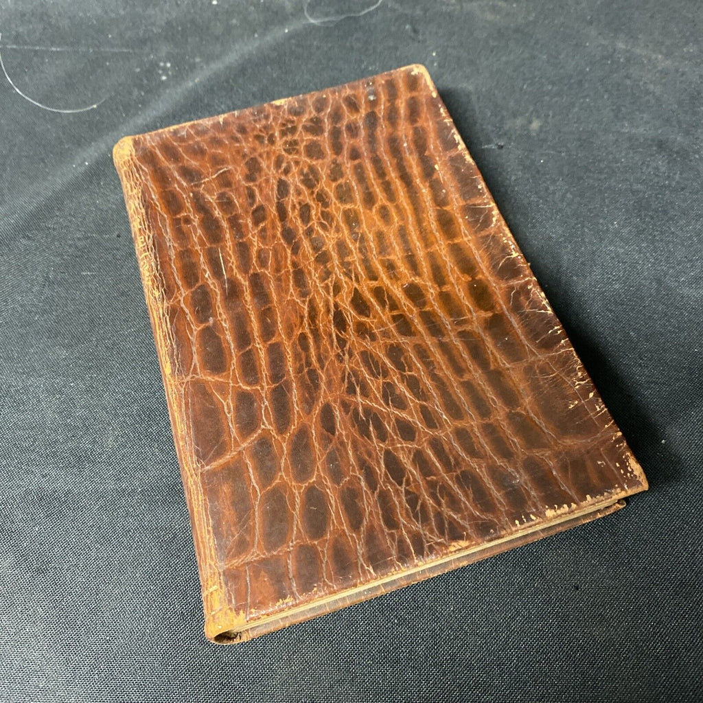 BOOK - Shakespearean Tragedies - Collins Leather Bound With Photographs - (5257)